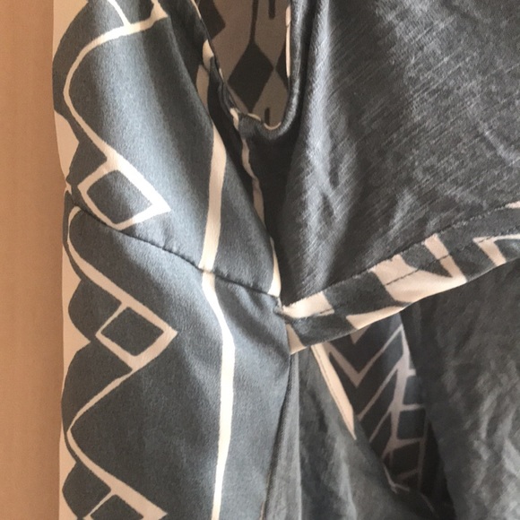 ANTHROPOLOGIE SLEEVELESS SHIRT Dolan SEE measurements! - Picture 8 of 13